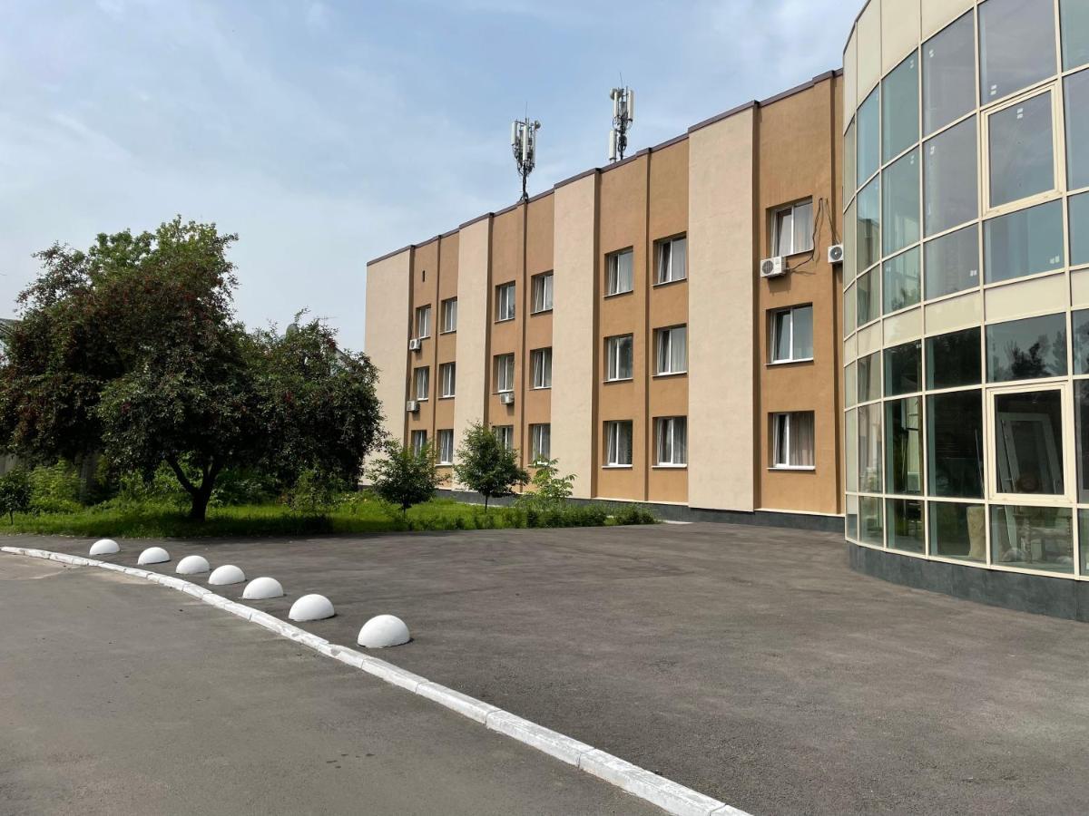 Dinamo Hotel Harkiv Exterior foto